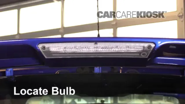 2016 Ford Focus ST 2.0L 4 Cyl. Turbo Luces Luz de freno central (reemplazar foco)